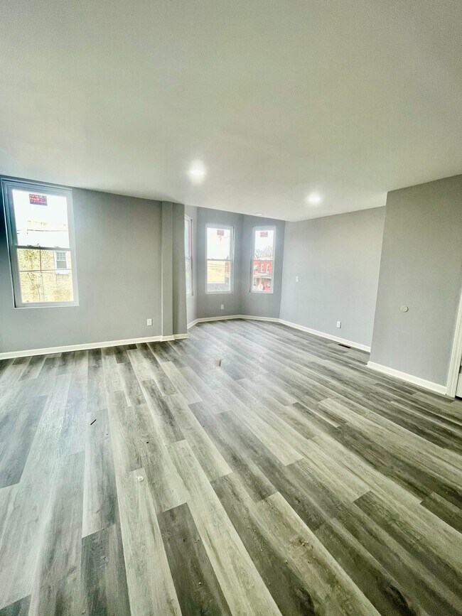 Foto del edificio - 3901 Poplar St