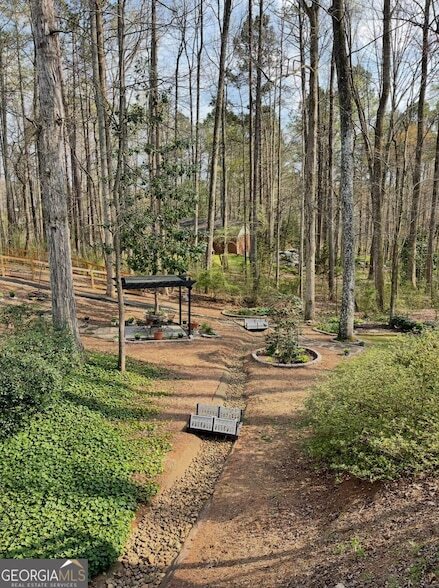 Foto del edificio - 72 Victorian Cir