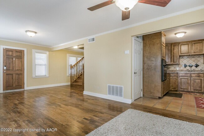 Foto del edificio - 400 S Cuyler St