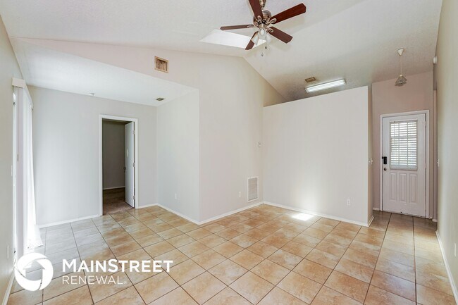 Building Photo - 1714 Glenridge St NW