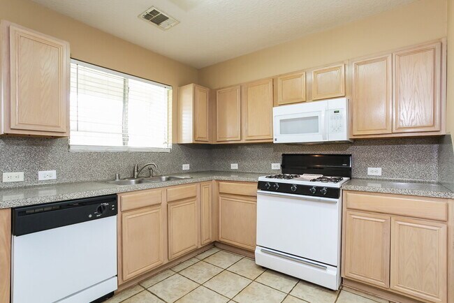 Foto del edificio - 13230 Firebrick Dr