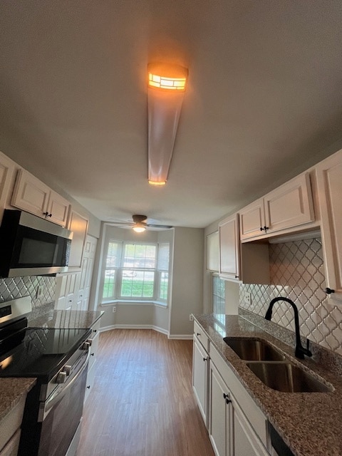 kitchen with stainless steel appliances, granite countertops - 207 Cross Pointe Ct