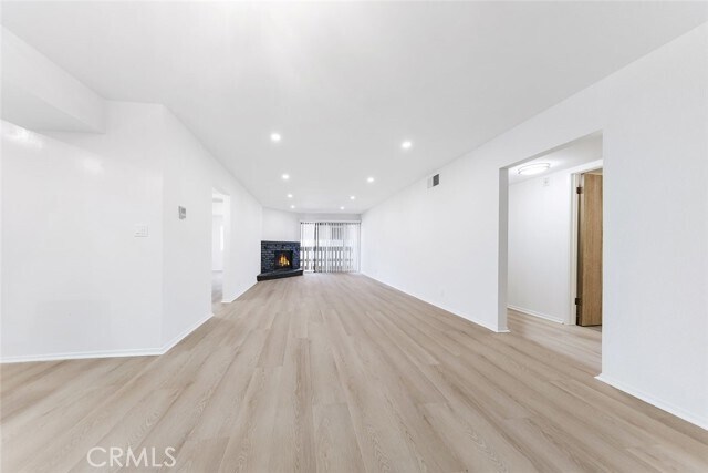 Foto del edificio - 465 Ivy St