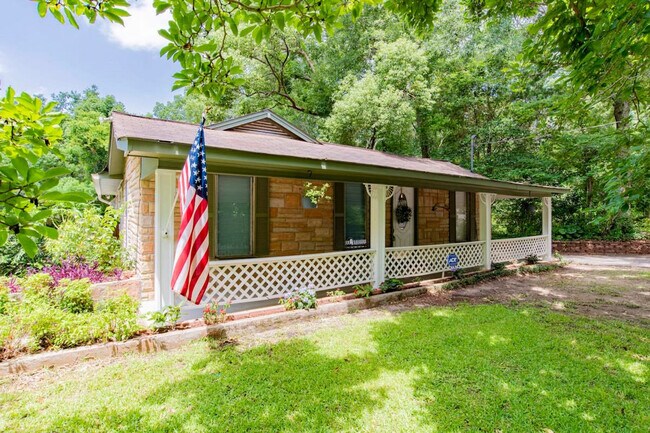 Foto del edificio - 3210 Ward Rd