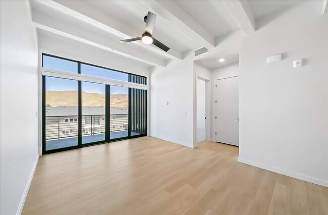 Foto del edificio - 4340 E Haystack St