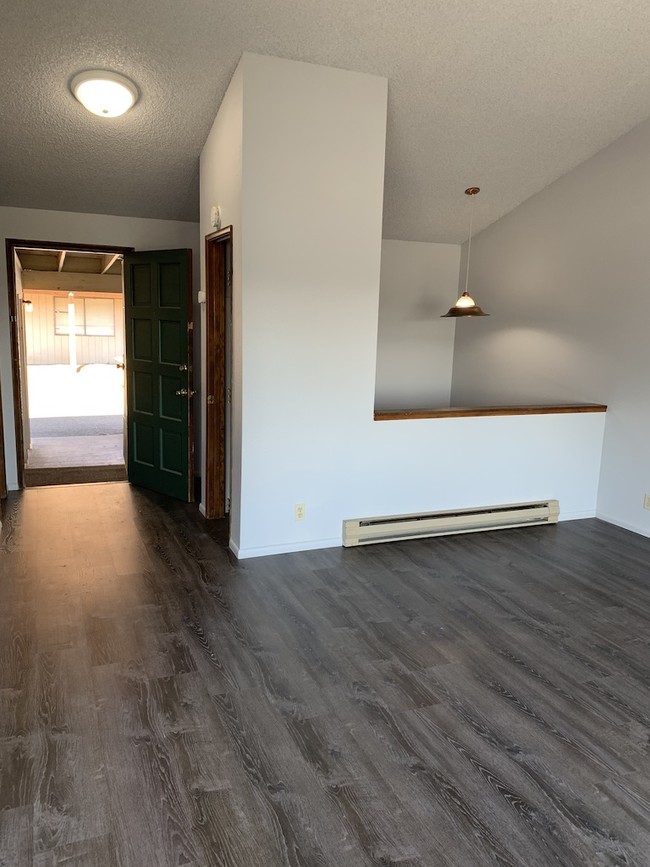 Building Photo - 1238 Dorval Ave NW