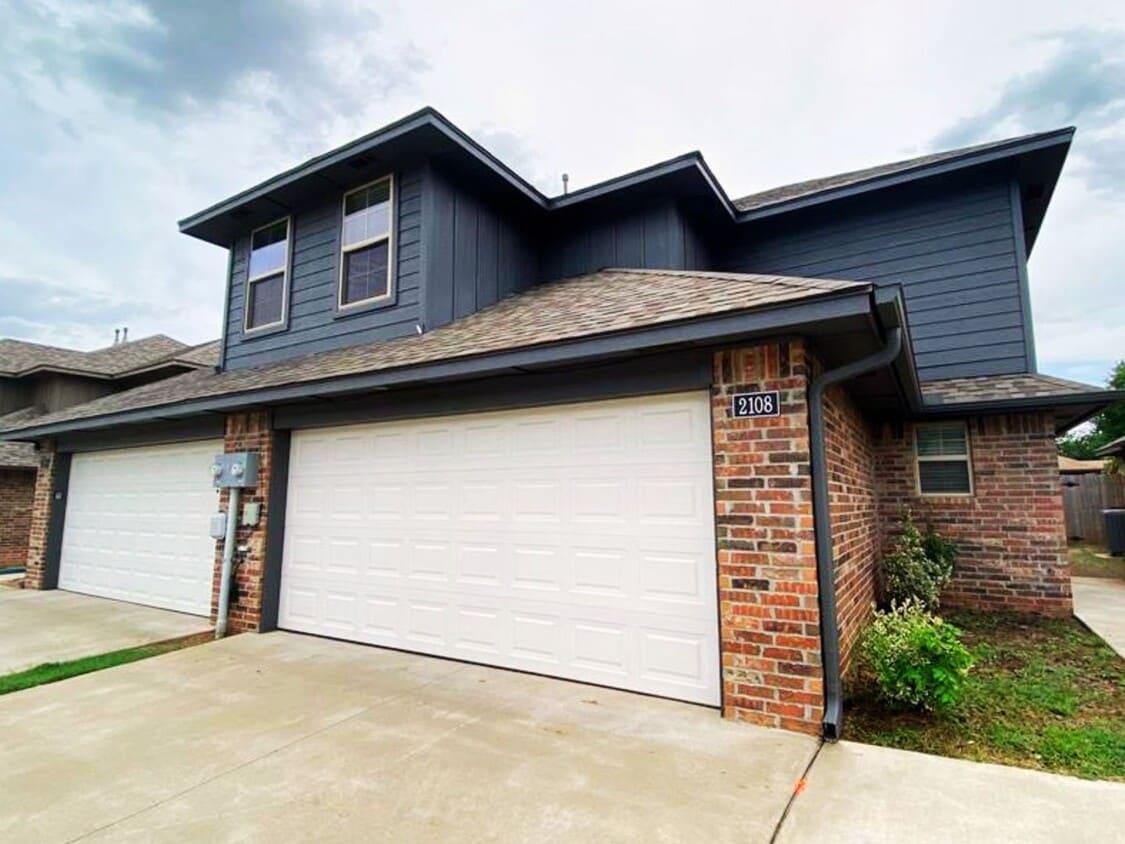 Charming 3-Bed Home w/ 2-Car Garage – Pet-Friendly - Charming 3-Bed Home w/ 2-Car Garage – Pet-Friendly