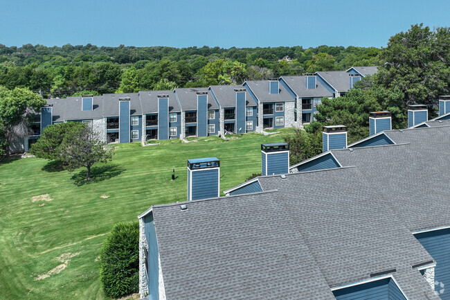 Building Photo - The Arden Hills