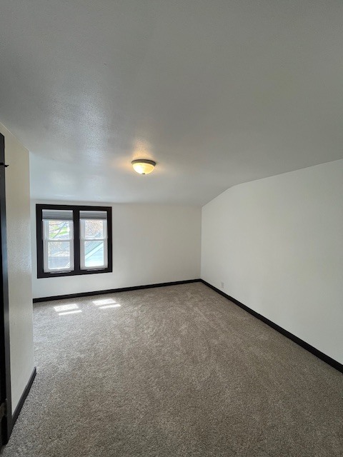 Building Photo - 513 N Maple Ave