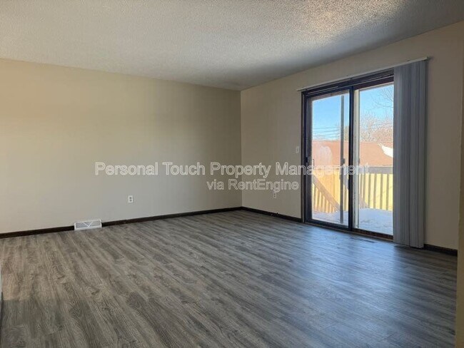 Foto del edificio - 407 5th St E