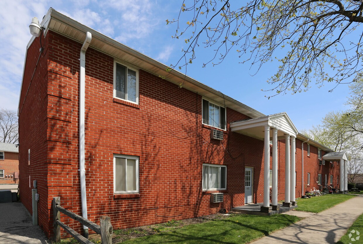 Primary Photo - 1501-1503 Rausch Ave