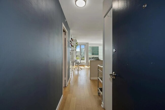 Foto del edificio - 1101 3rd St SW