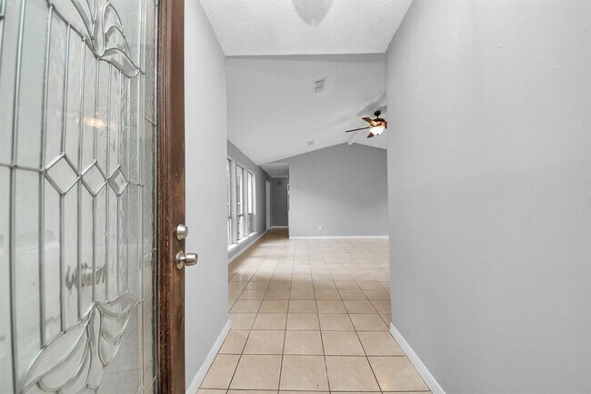 Foto del edificio - 2622 Heather Knoll Dr