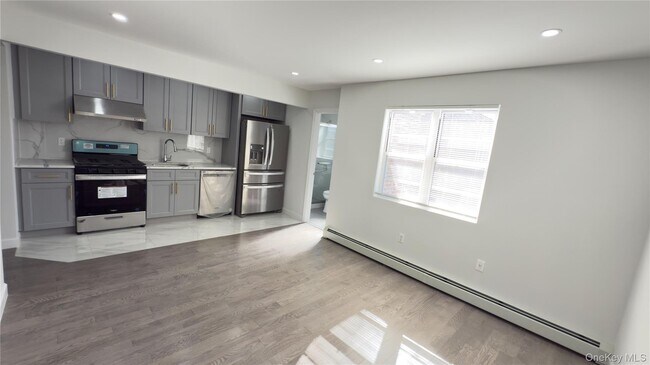 Foto del edificio - 175-02 Jewel Ave