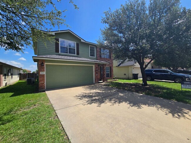 Building Photo - RENT REDUCTION - AVAILABLE NOW!