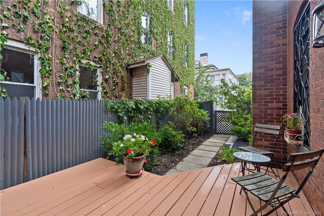 Building Photo - 7 Wooster Pl