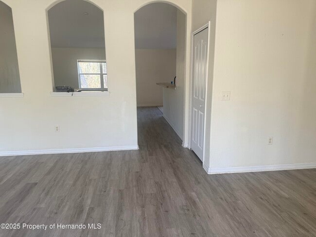 Foto del edificio - 15096 Mt Ivy Rd