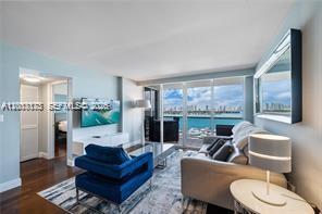 Foto del edificio - 1900 Sunset Harbour Dr