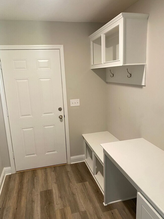 Building Photo - JUST REDUCED!! PLUS..***Move in Special..1...