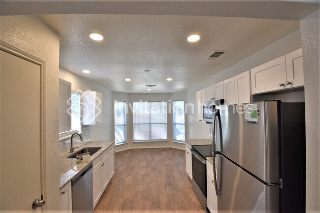 Foto del edificio - 6386 Twilight Cir