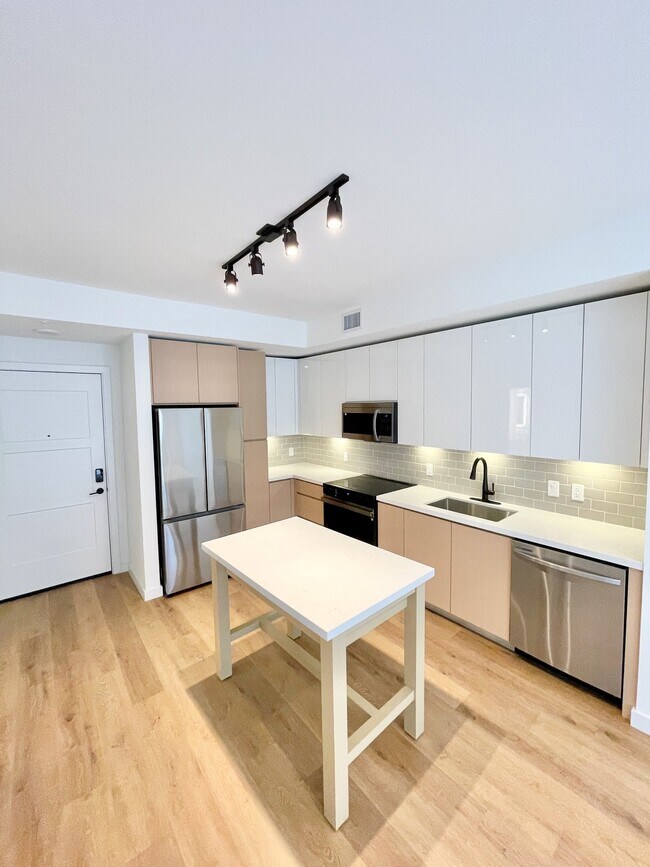 Foto del edificio - 1785 NE 124th St