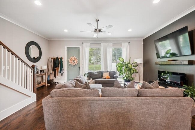 Foto del edificio - 144 1st Ave NW