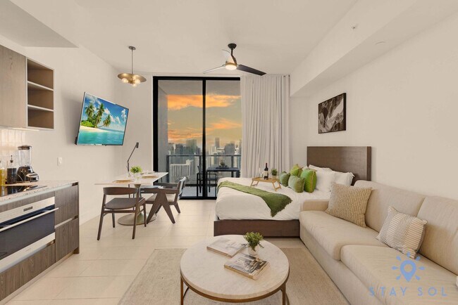 Foto del edificio - 601 NE 1st Ave