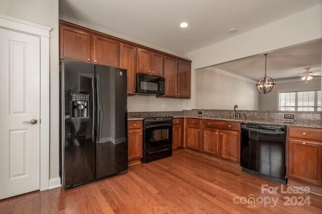 Foto del edificio - 928 White Point Dr