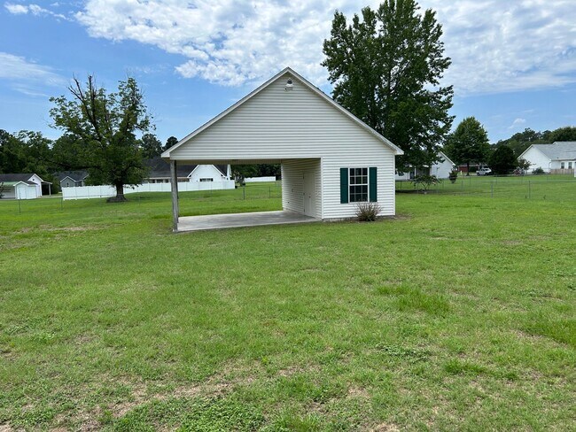 Foto del edificio - 3809 Doe Ln