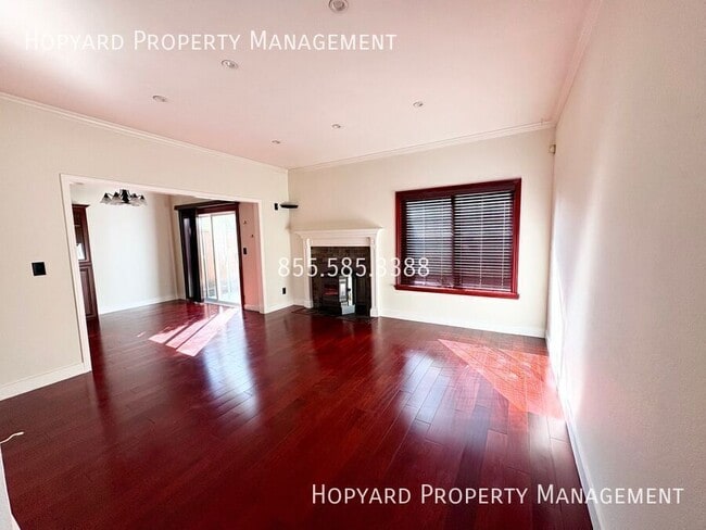 Foto del edificio - 4129 Stanley Blvd