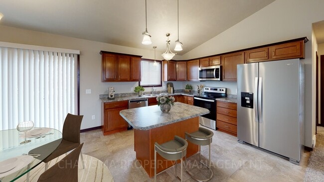 Building Photo - 1418 Kayla Pl