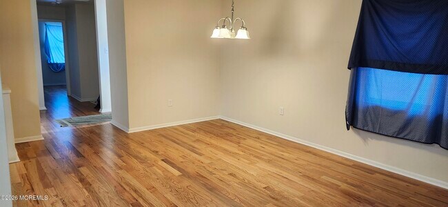 Building Photo - 14 S Indian Valley Ct