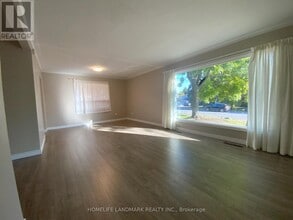 Building Photo - 70 Holford Crescent