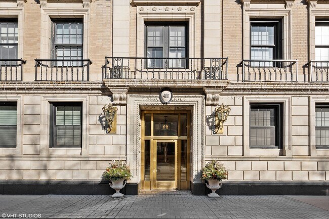 Foto del edificio - 3100 N Sheridan Rd