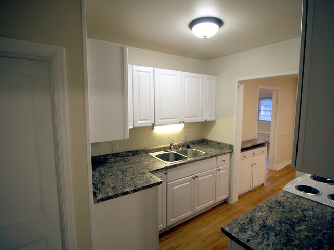 Foto del edificio - 4111 Paunack Ave