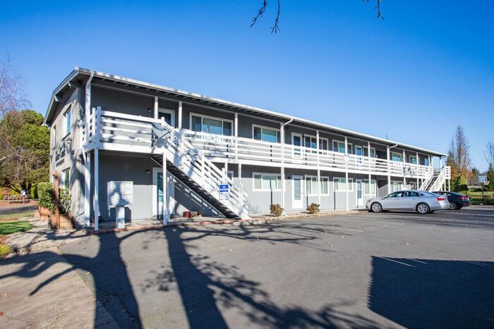 Foto principal - 2bed/1bath Available NOW! SPRING SPECIAL 1...