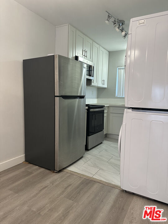 Foto del edificio - 326 S Serrano Ave