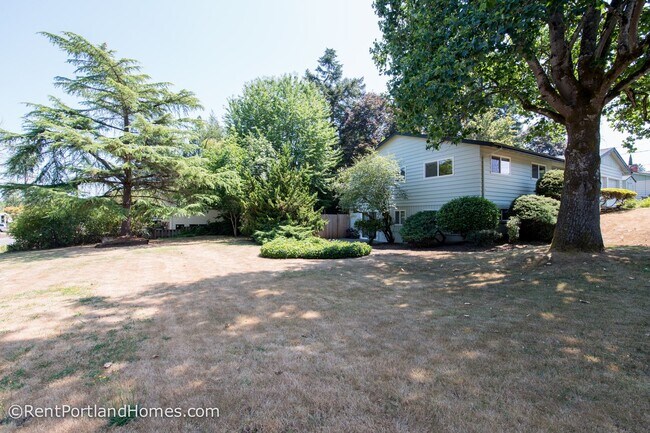Foto del edificio - Beautiful 4 Bed + 3 Bath House in Tigard!!...