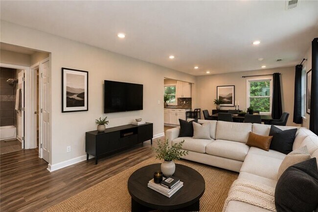Foto del edificio - 90 Whitaker Cir NW