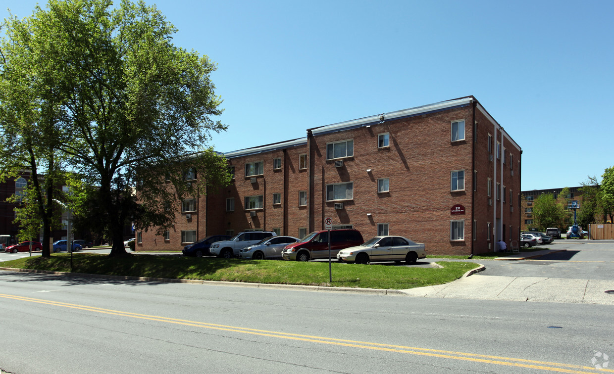 Foto principal - Montgomery Park Apartments