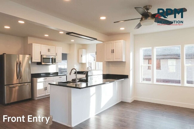 Building Photo - 868 Washington Blvd