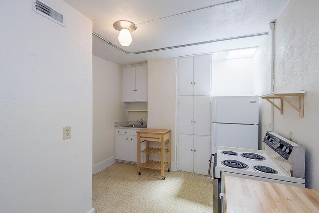 Foto del edificio - 3843 S 48th St