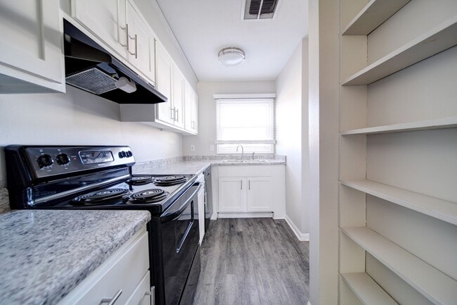 Interior Photo - Arlington Village Townhomes