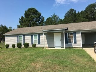 Foto principal - Cozy Three Bedroom Home!