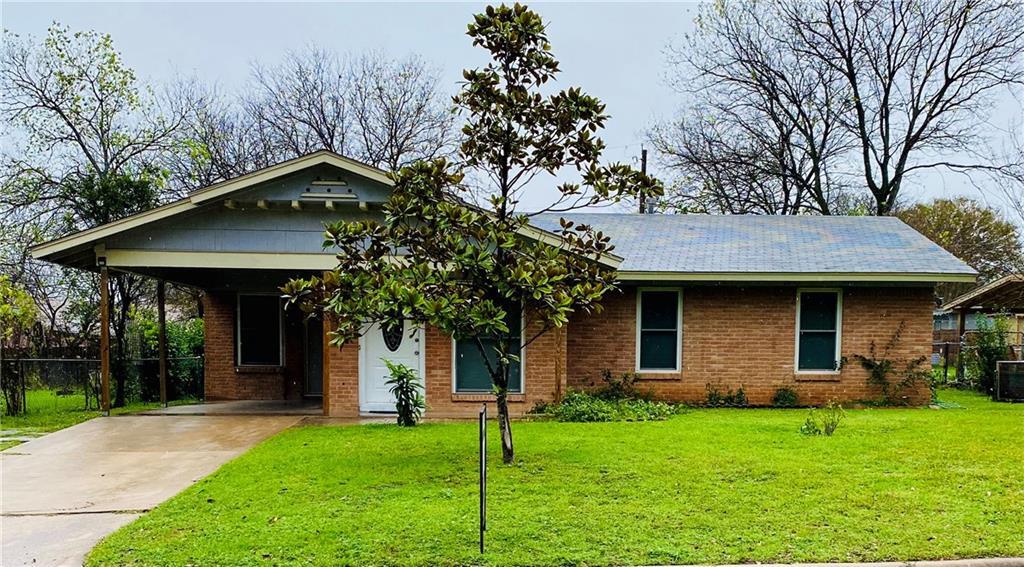 Primary Photo - 8207 Red Oak Cir S