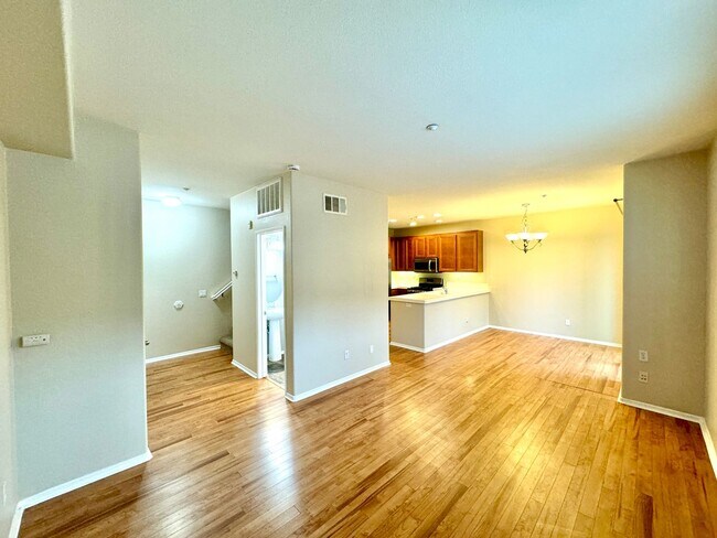 Foto del edificio - Great 1B/1.5BA Townhome in 4S Ranch