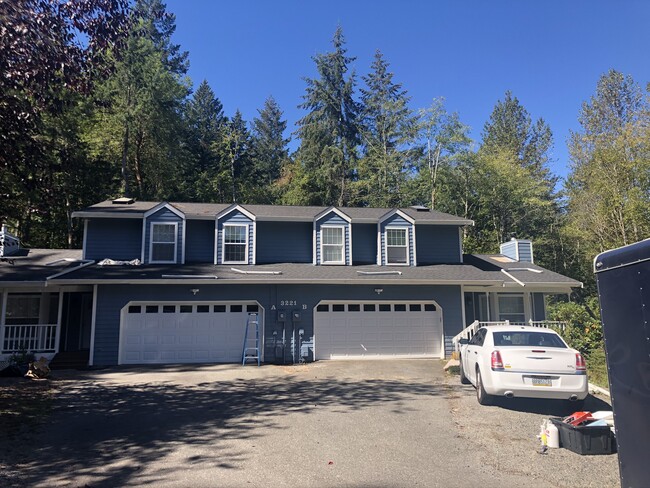 Building Photo - 3221 Mayfair Dr SW