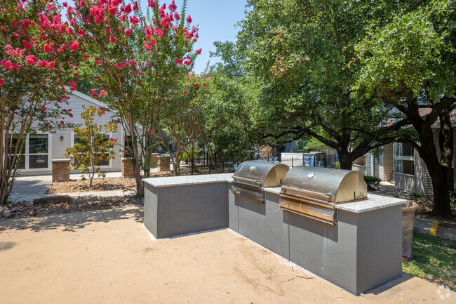 Grill Station - Villas De Santa Fe