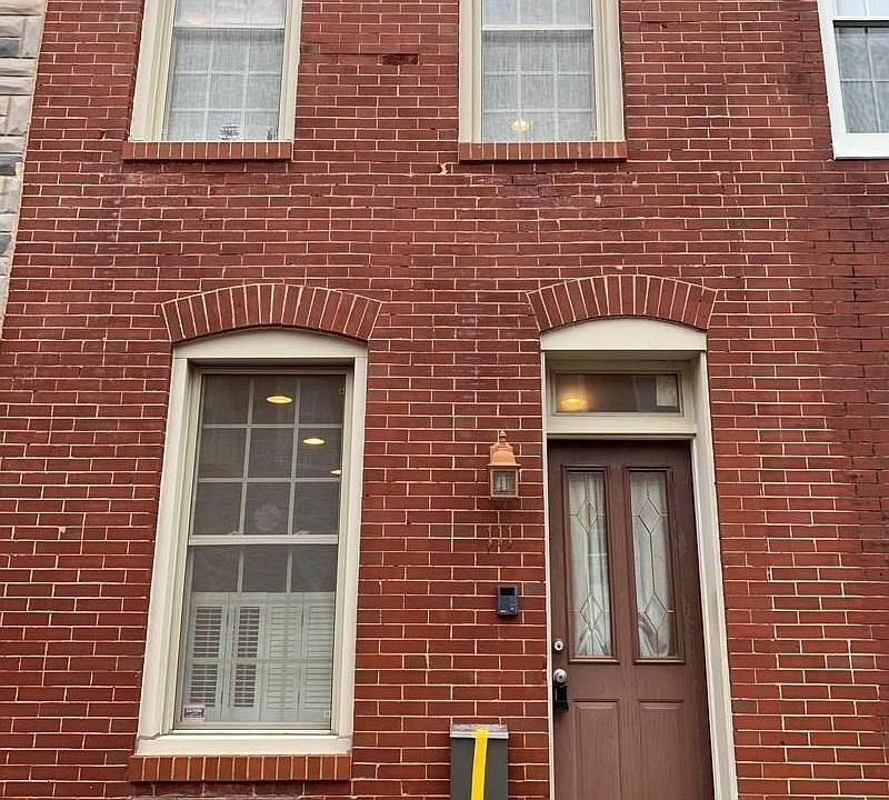 Primary Photo - 111 N Rose St
