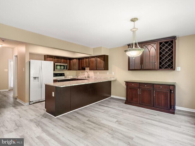 Foto del edificio - 106 Yellowwood Dr